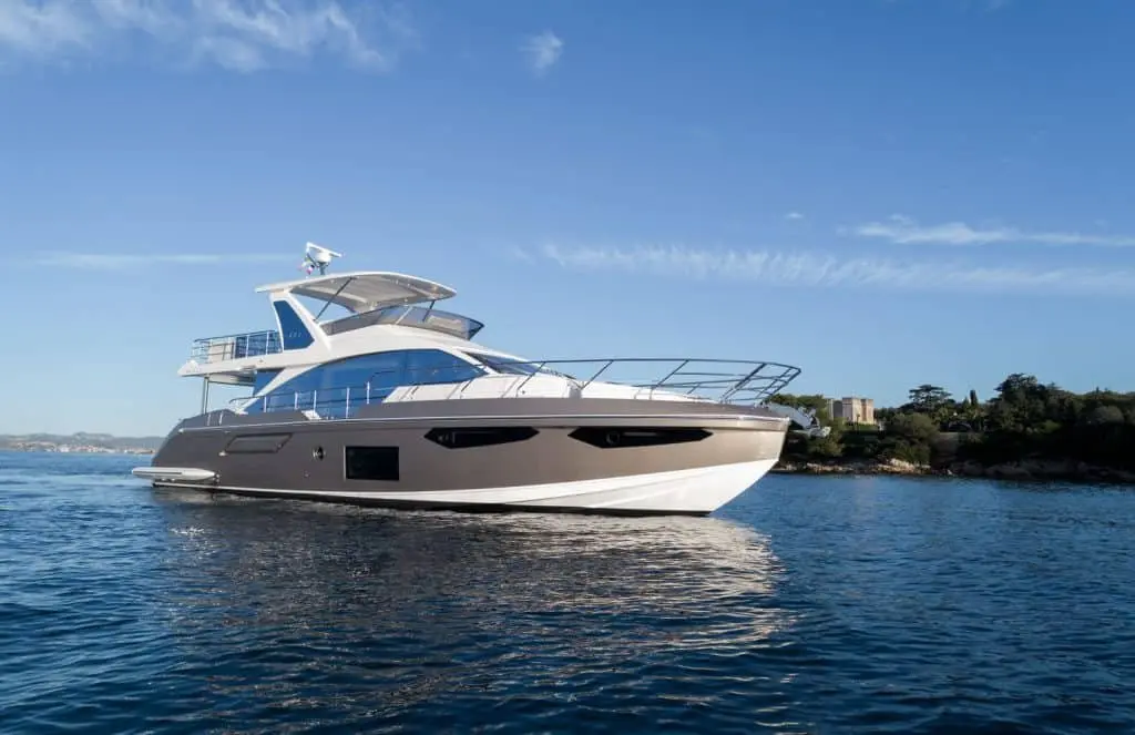 Azimut 60 Fly