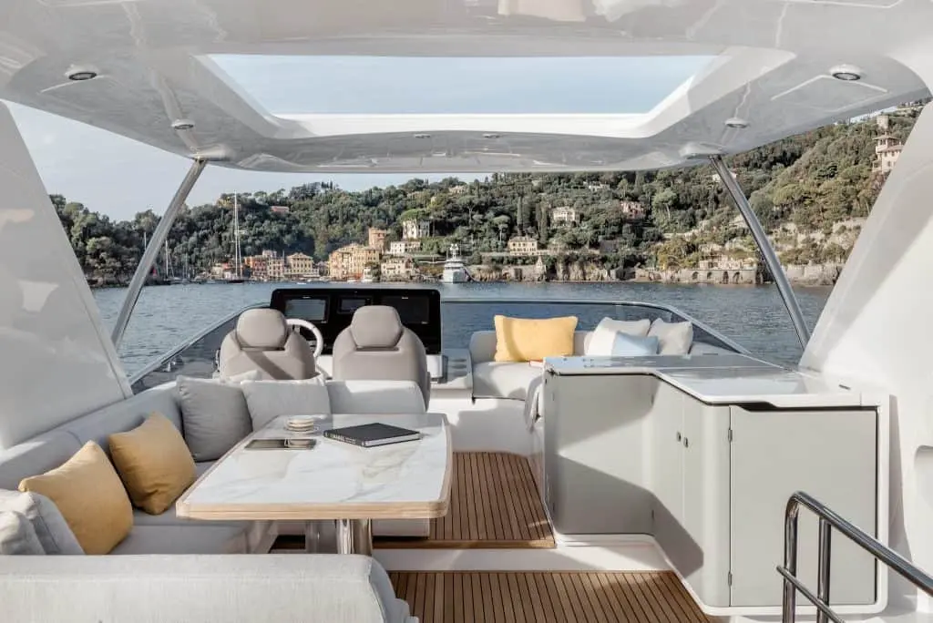 Azimut 60 Fly